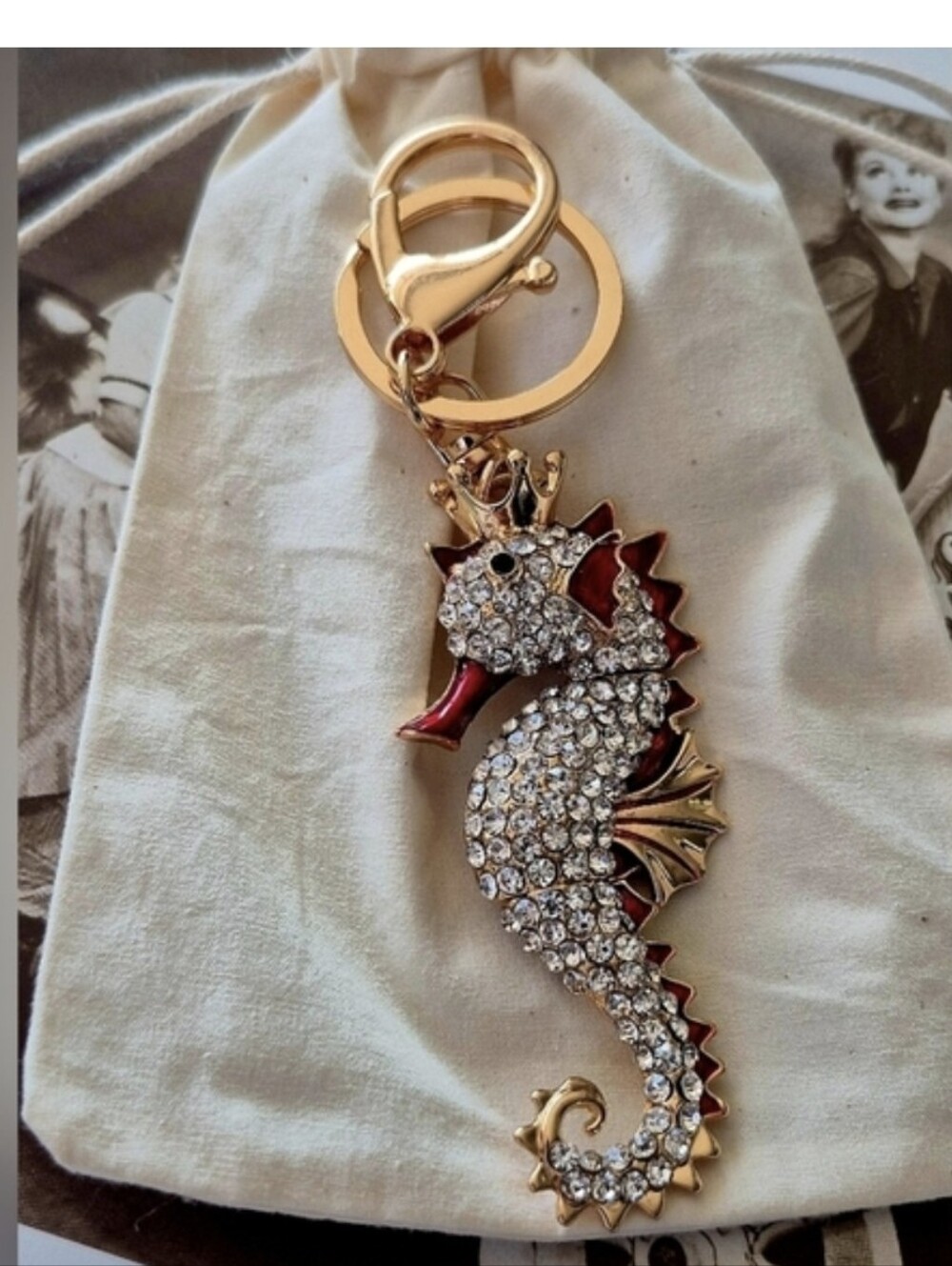 Gold And Red Seahorse Keychain with Crystals Brand New - Picture 5 of 5